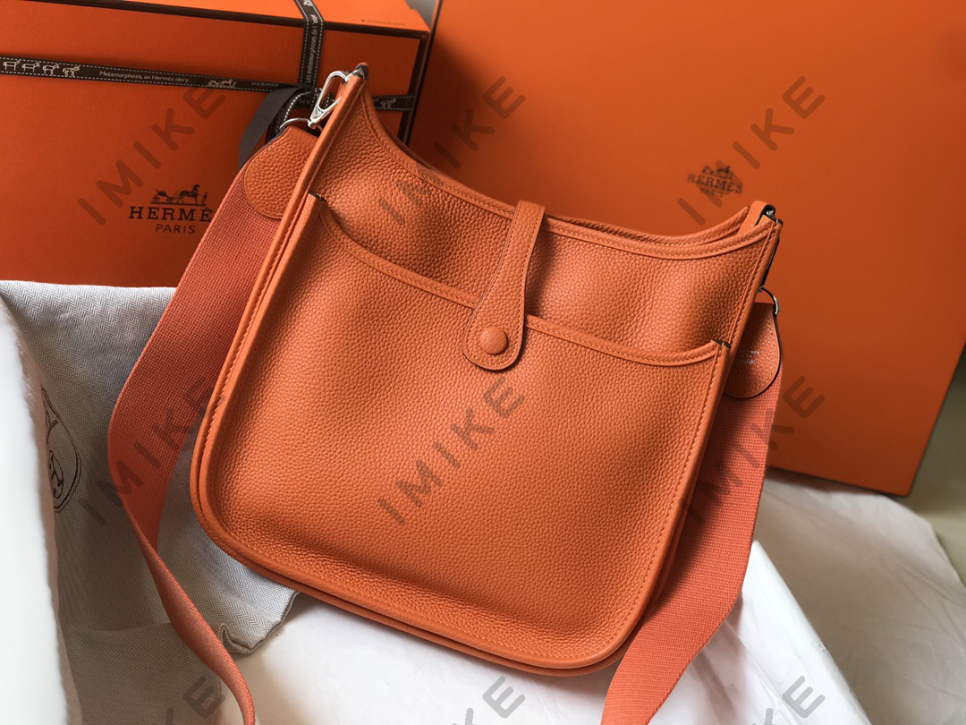 Leather Saddle Bags Shoulder Bags Fashion Calfskin Handbags Ladies Handbags Designer Handbags