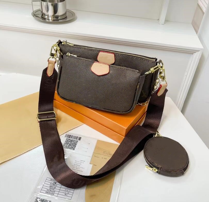 Top quality Designer bag Favorite Multi Pochette Women purse Handbags Leather Shoulder Messenger Bag Purses 3 Piece sets, Red
Top quality Designer bag Favorite Multi Pochette Women purse Handbags Leather Shoulder Messenger Bag Purses 3 Piece sets, Red