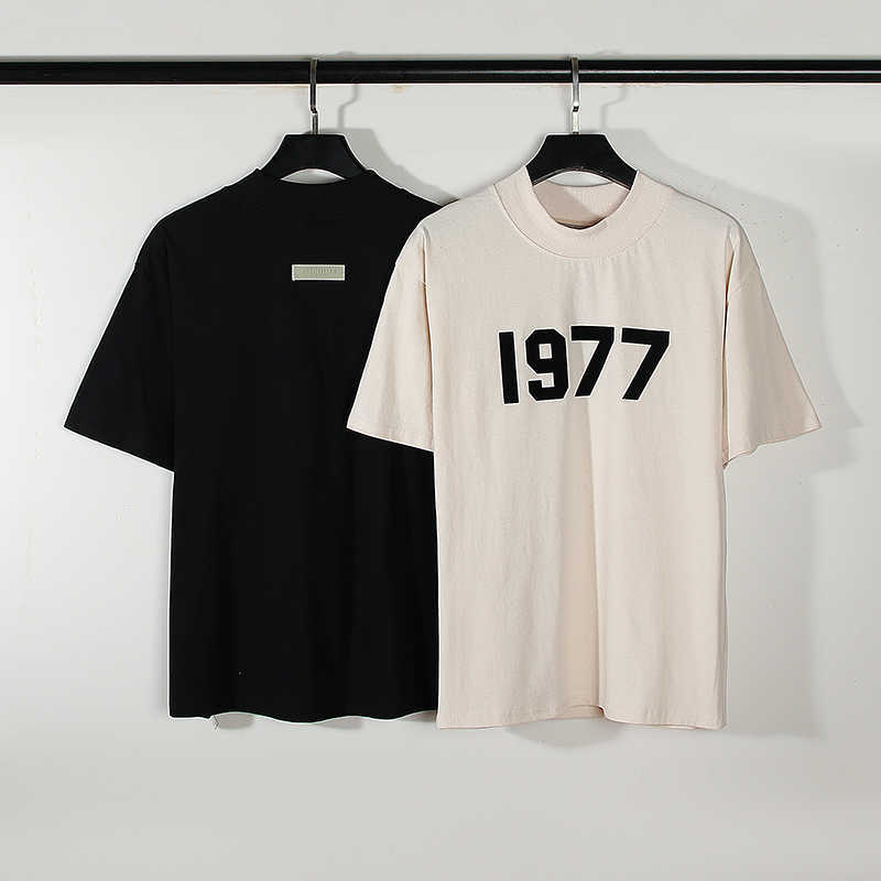 ESS Tees T-Shirts fashion clothing Fog FEARs OF GOD1977 double thread ESSEN short sleeve Mens Womens loose couple T-shirt Luxury Designer brand summer 2023, Black
ESS Tees T-Shirts fashion clothing Fog FEARs OF GOD1977 double thread ESSEN short sleeve Mens Womens loose couple T-shirt Luxury Designer brand summer 2023, Black
