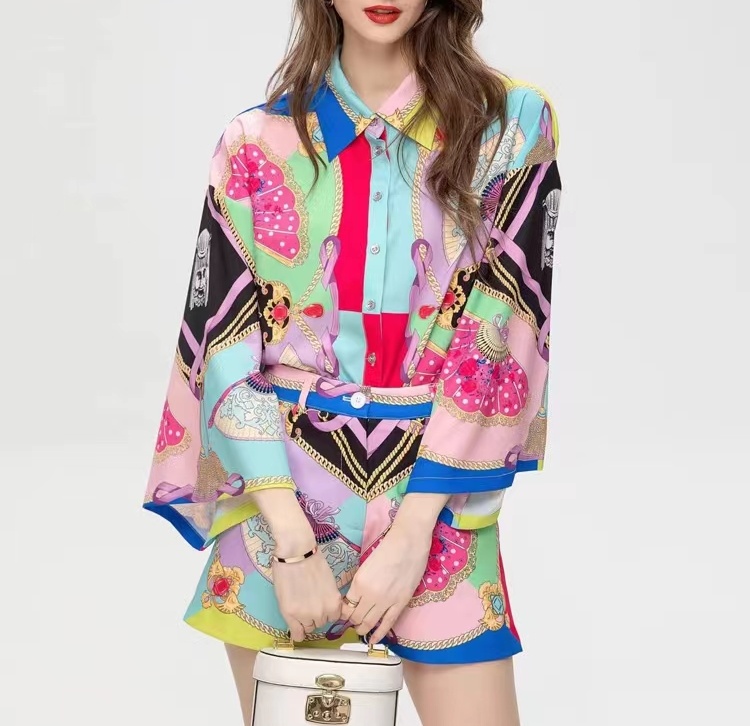 Fashion Two Piece Dress European and American Vintage Style Long Sleeve Loose Fit Single breasted Printed Shirt Two Piece High Waist Wide Leg Shorts, Multi
Fashion Two Piece Dress European and American Vintage Style Long Sleeve Loose Fit Single breasted Printed Shirt Two Piece High Waist Wide Leg Shorts, Multi