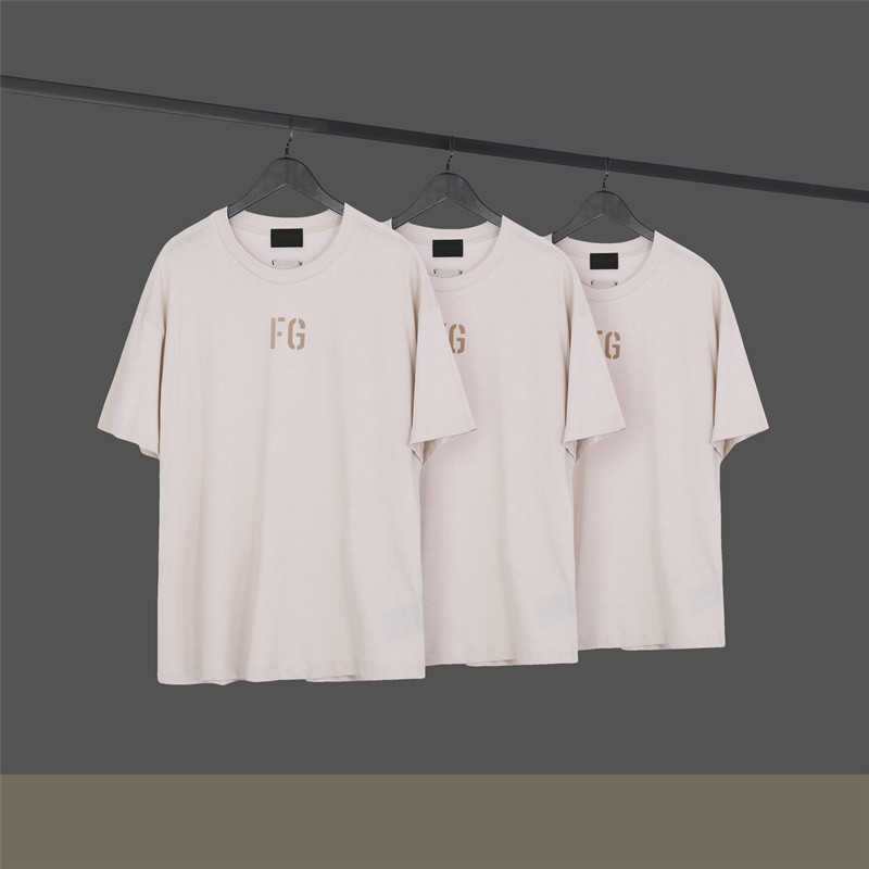 ESS Tees T-Shirts fashion clothing FOG FEARs OF GOD 7C Season 7 Main Line High Street FG Flocking Mens Womens Loose Couple Short Sleeve T-shirt Trend, Khaki
ESS Tees T-Shirts fashion clothing FOG FEARs OF GOD 7C Season 7 Main Line High Street FG Flocking Mens Womens Loose Couple Short Sleeve T-shirt Trend, Khaki