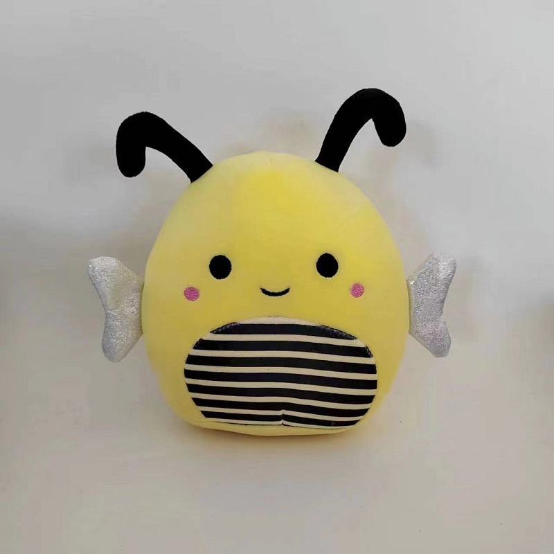 Cross-border soft plush mushroom 20cm pillow plushs salamander pillow Christmas tree pumpkin children's toys gifts