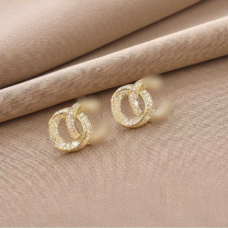 Fashion high quality earrings woman Luxury designer pearl earrings multi colors c letter jewelry women 18k diamond Wedding Gifts
Fashion high quality earrings woman Luxury designer pearl earrings multi colors c letter jewelry women 18k diamond Wedding Gifts