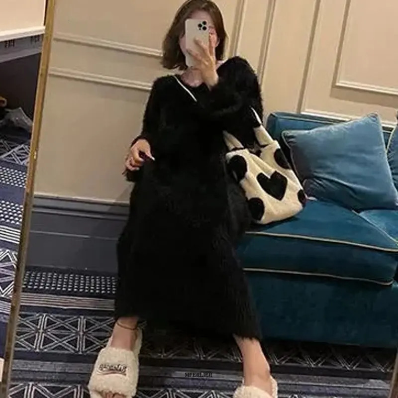 Basic Casual Dresses Plus Size 4XL 150KG Winter Wool Dress V Neck Women Maxi Long Sleeve Large Loose Warm Fleece 231116