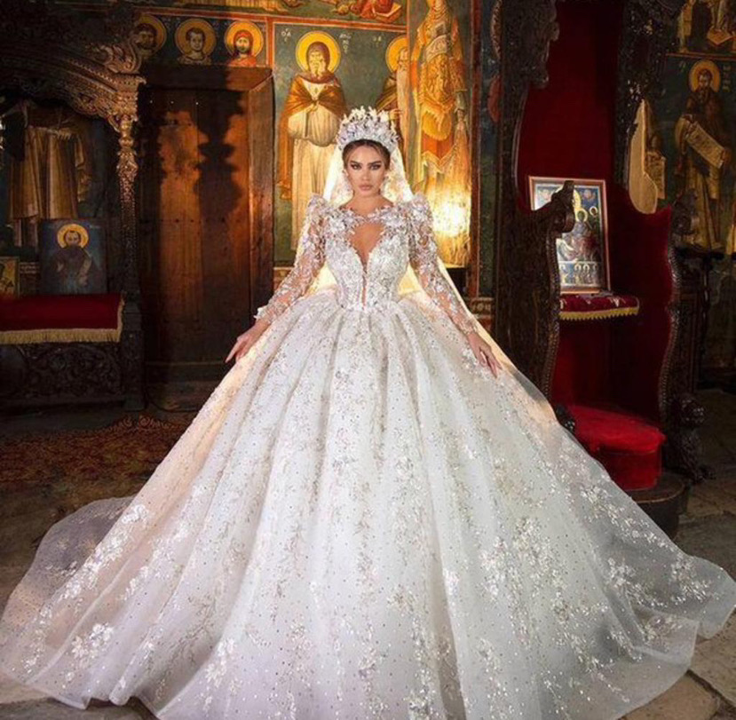 mermaid Modest Lace Tulle Long train With Cap Sleeves V Neck Buttons Back 2023 sexy Bridal Gowns elegant embroidery Country Beach Wedding Dress