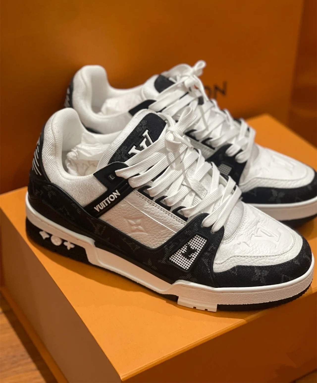 2023SS trainer Louis Vuitton lv Designer Men Causal Shoes Fashion Woman Leather Up Platform Sole Sneakers White Black guccie mens womens Luxury nike dunks Shoes
2023SS trainer Louis Vuitton lv Designer Men Causal Shoes Fashion Woman Leather Up Platform Sole Sneakers White Black guccie mens womens Luxury nike dunks Shoes