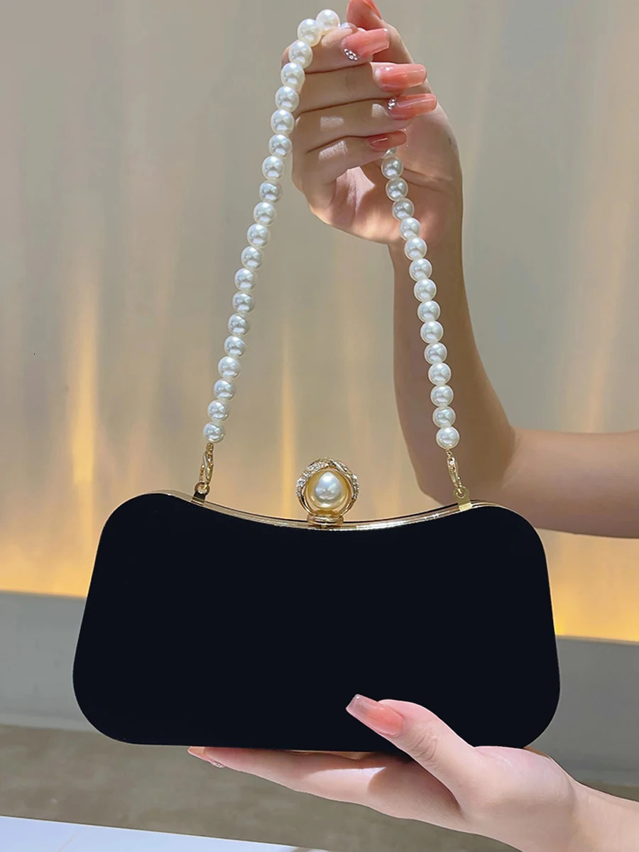 Evening Bags Pearl Decor Velvet Event Clutch Bag Metal Chain Buckle Banquet Party Cocktail 231115