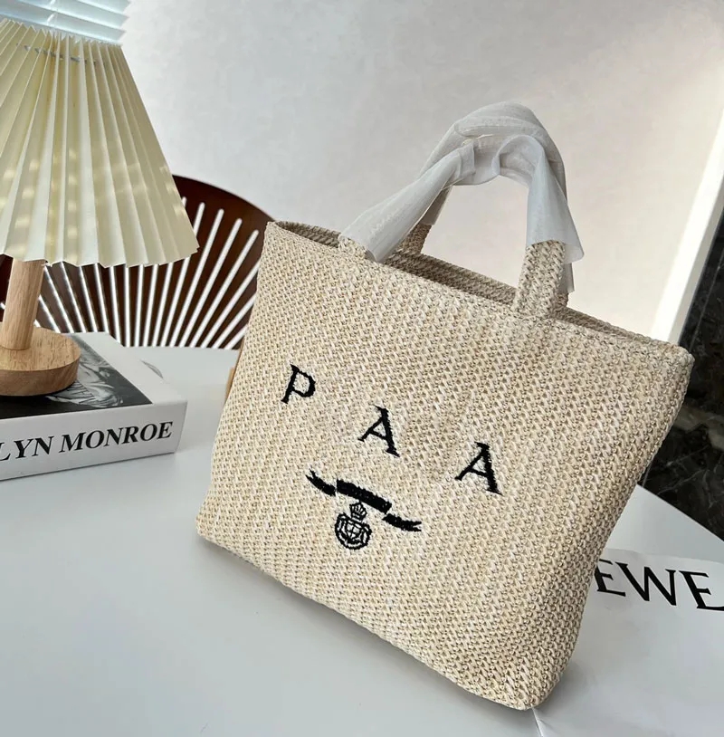 2023 summer Stripe Straw Bags Designer Bag Woman Crochet Tote Bag Luxury Handbag Summer Shopping Purse Totes Shoulder Handbags Triangle