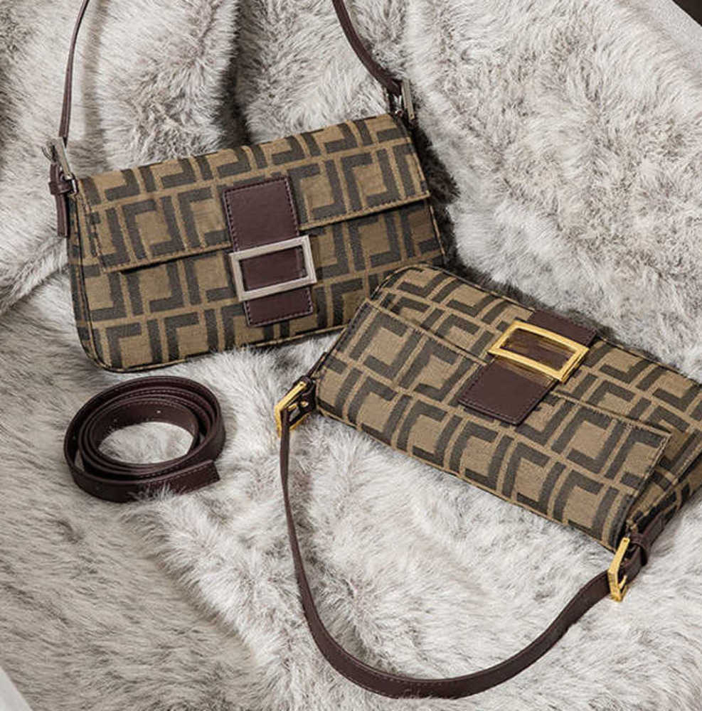 Fashion Handbag Women Shoulder Bags Luxury Casual Small Crossbody Bag Wallet 2023 Winter Designer Messenger Ladies, Golden ring
Fashion Handbag Women Shoulder Bags Luxury Casual Small Crossbody Bag Wallet 2023 Winter Designer Messenger Ladies, Golden ring