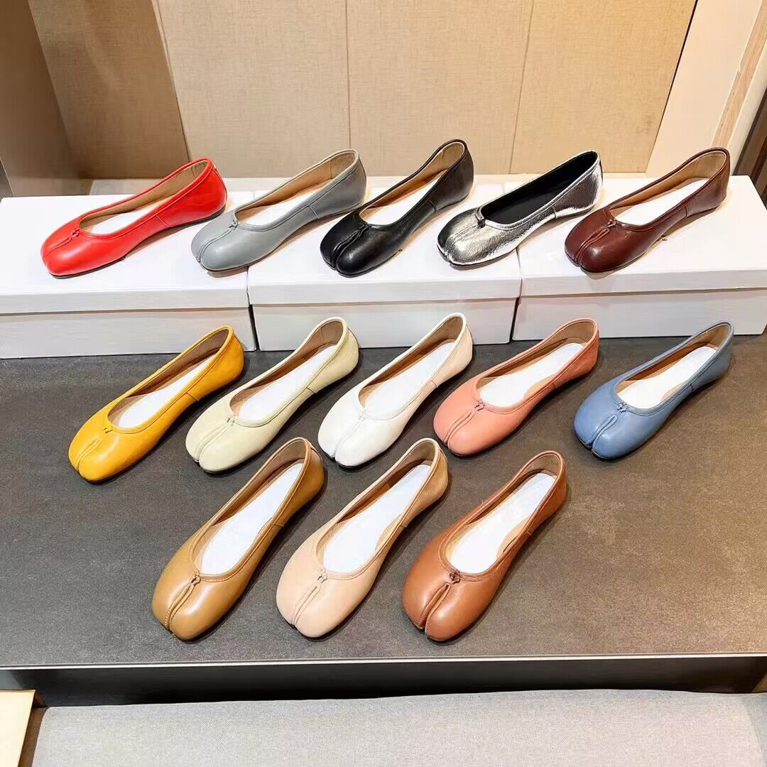 Dress SHoes designer Ballet shoes Spring Autumn 100% sheepskin super soft fashion women Flat Egg roll boat shoe Lady leather Lazy dance Loafers Large size 34-42 With box, Red
Dress SHoes designer Ballet shoes Spring Autumn 100% sheepskin super soft fashion women Flat Egg roll boat shoe Lady leather Lazy dance Loafers Large size 34-42 With box, Red