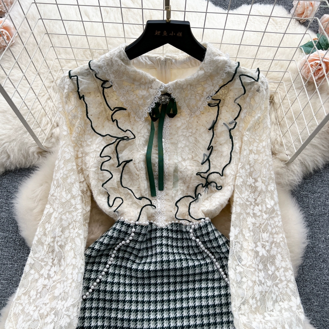 Celebrity Style Dress Autumn and Winter New Network Red Small Fragrant Wind Lace Splice Thick Tweed Heavy Work Beaded Short Skirt
