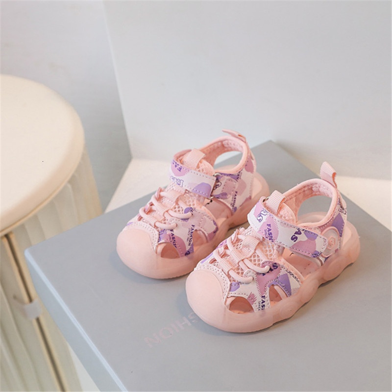 Sandals Summer Baby Shoes For Boys Leather Cut-outs Girls Sandals Soft Sole Closed Toe Kids Beach Shoes Fashion Toddler Sandals 230417