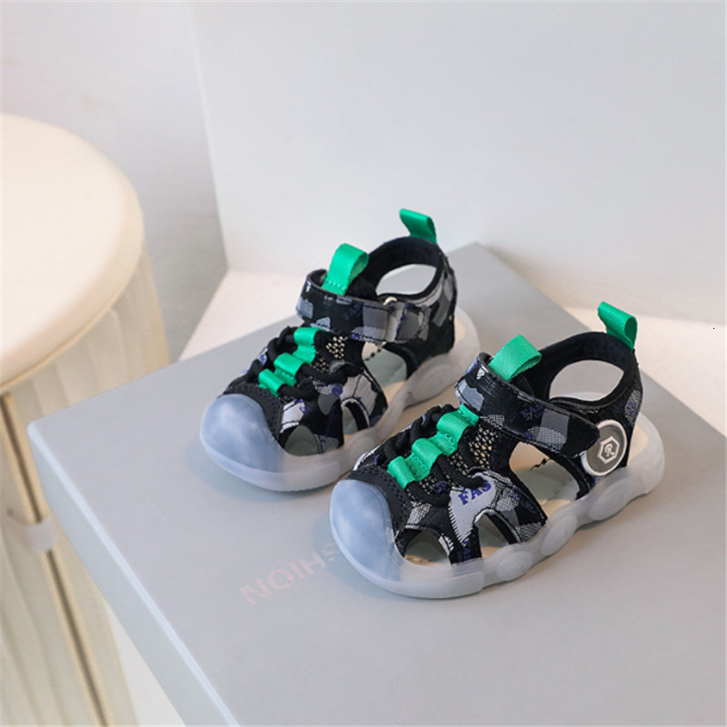 Sandals Summer Baby Shoes For Boys Leather Cut-outs Girls Sandals Soft Sole Closed Toe Kids Beach Shoes Fashion Toddler Sandals 230417