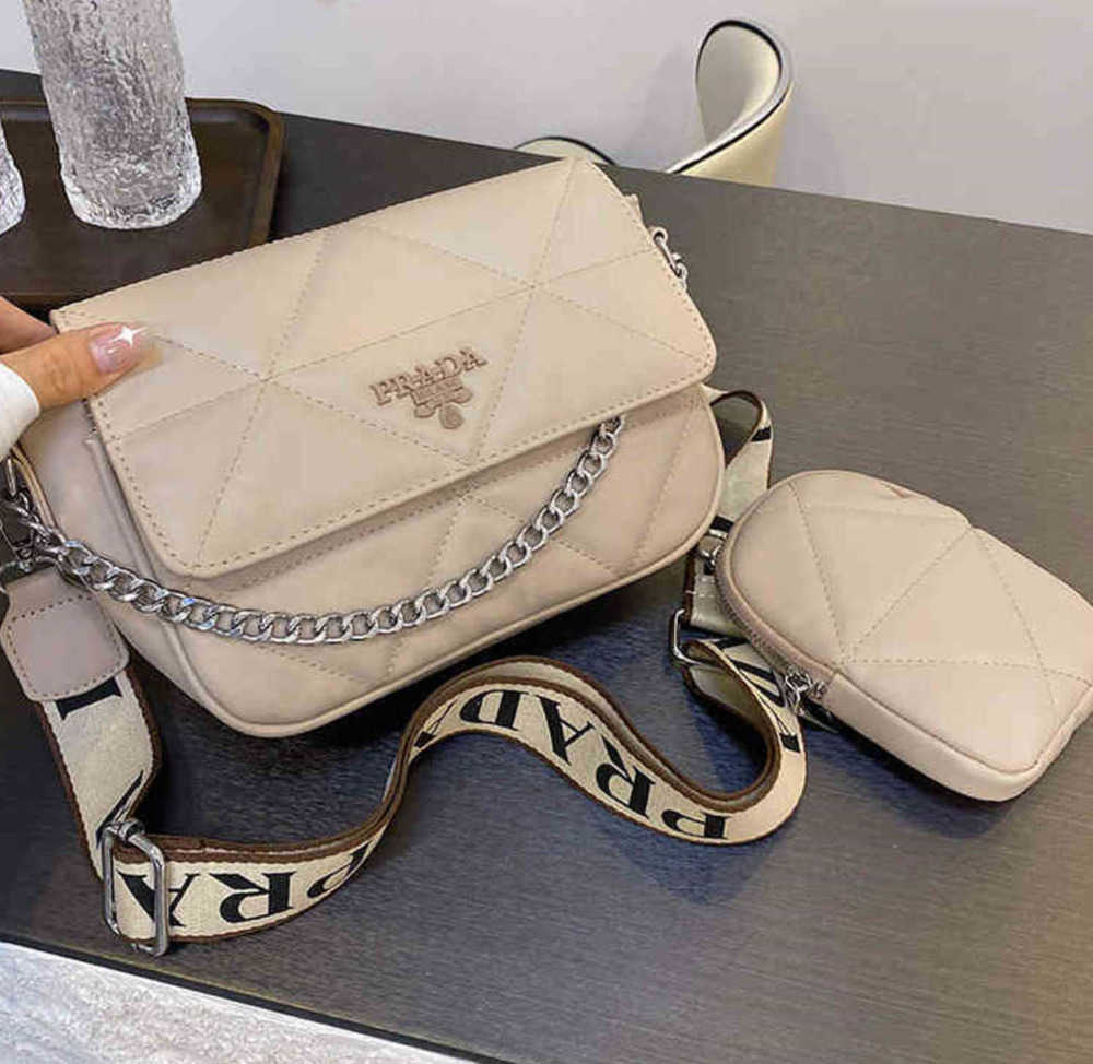 Shopping Bags Factory Super Discount 73% OFF Fengxiang lock chain single shoulder oblique span net red small square designer bag ky, Gray
Shopping Bags Factory Super Discount 73% OFF Fengxiang lock chain single shoulder oblique span net red small square designer bag ky, Gray
