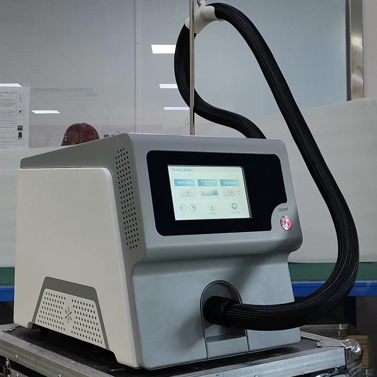 CE Certified Post Laser Skin Injury Recovery Cryo Cold Air Skin Cooling Machine Pain Relief Muscle Relaxation Auxiliary Use with Laser Machine
