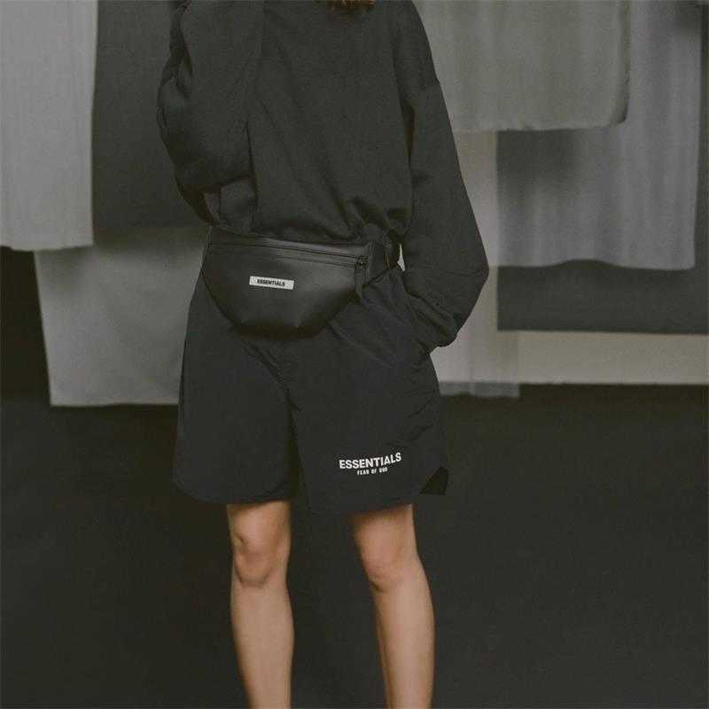 Ess Designer Short Fashion Casual Clothing High Quality Fog Essen Nylon Shorts Fears of God Reflective High Street Capris Mens Womens Streetwear Joggers Sportswear, Black
Ess Designer Short Fashion Casual Clothing High Quality Fog Essen Nylon Shorts Fears of God Reflective High Street Capris Mens Womens Streetwear Joggers Sportswear, Black