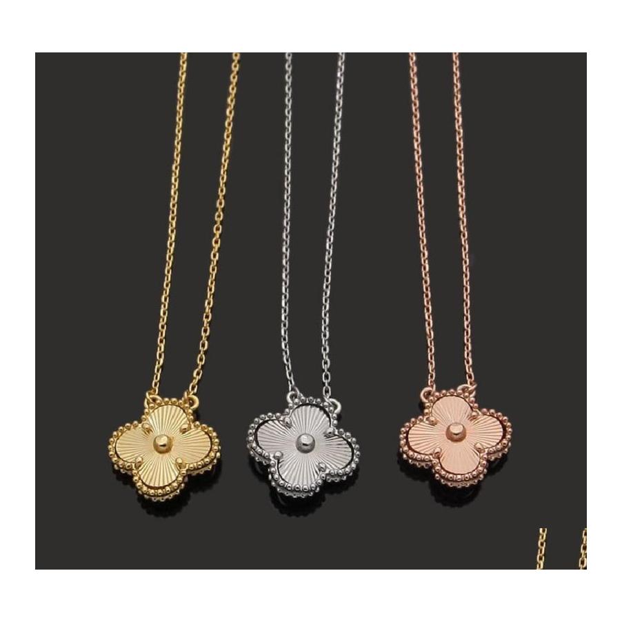 Pendant Necklaces Luxury Designer Necklace Fourleaf Clover Cleef Womens Fashion 18K Gold Jewelry Drop Delivery Pendants Otybj
Pendant Necklaces Luxury Designer Necklace Fourleaf Clover Cleef Womens Fashion 18K Gold Jewelry Drop Delivery Pendants Otybj