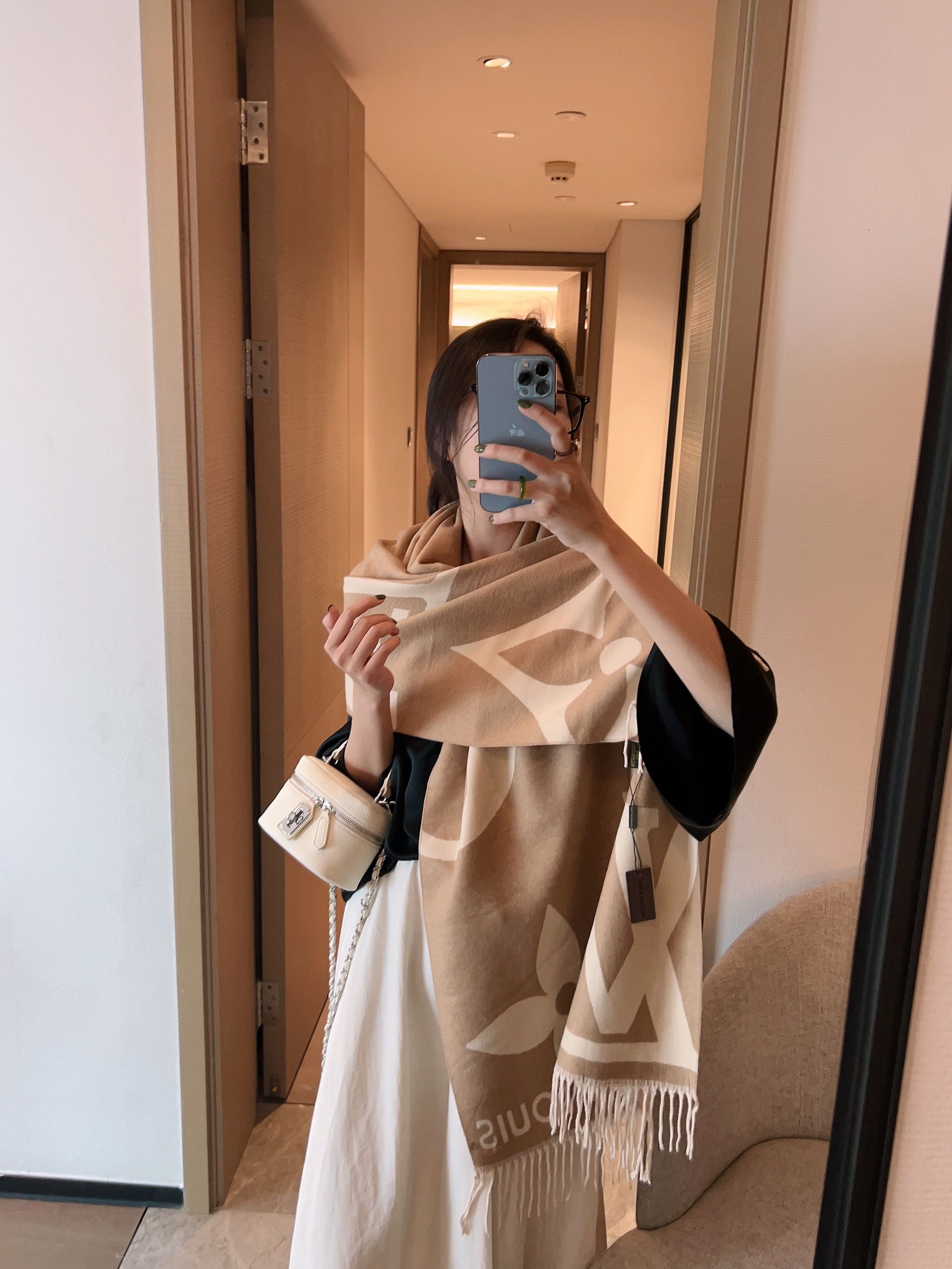 Designer scarf luxury shawls Cashmere Scarves Women Designer Luxury Fashion pashmina High Quality Winter Warm Wraps Casual Trendy Shawls factory outlet