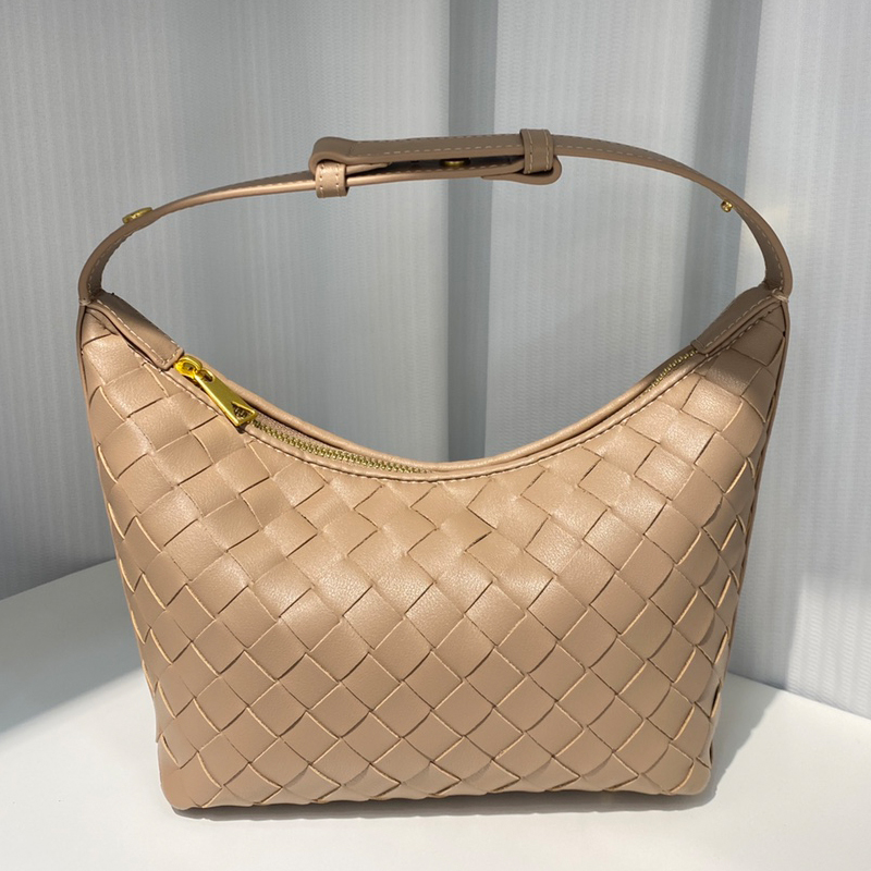 Handbags Lunch Box Tote Genuine Leather Woven Underarm Shoulder Bag Gold Hardware Adjustable Strap Snap Design High Quality Travel Pouch Hobos Purse S