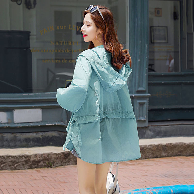 Women's Jackets Sun Protection Clothing Thin Women's Jacket Summer UV Protection Breathable Hooded Casual Pocket Coat Female Outerwear 23041
