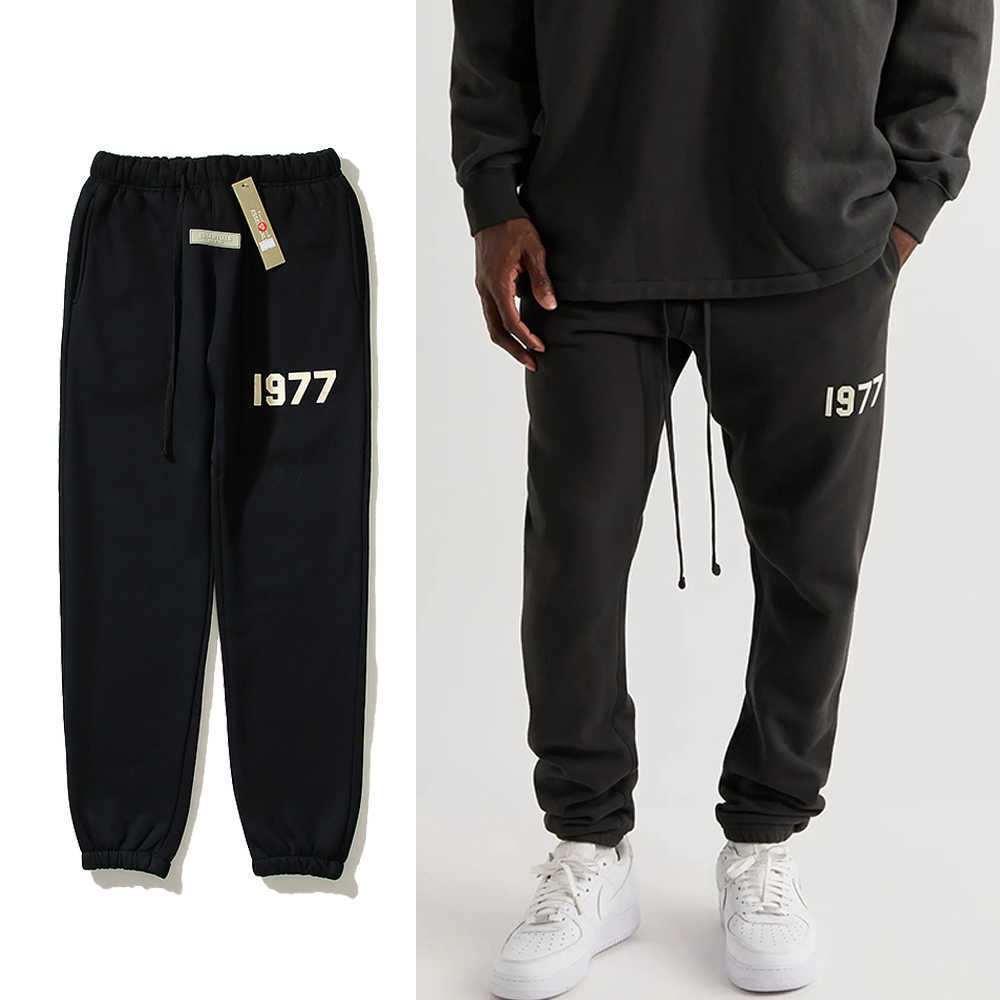 ESS Pant Luxury Mens Designer 1977 flocking Season 8 double line fog ESSEN high street loose casual Leggings men's sweater trend, Black
ESS Pant Luxury Mens Designer 1977 flocking Season 8 double line fog ESSEN high street loose casual Leggings men's sweater trend, Black