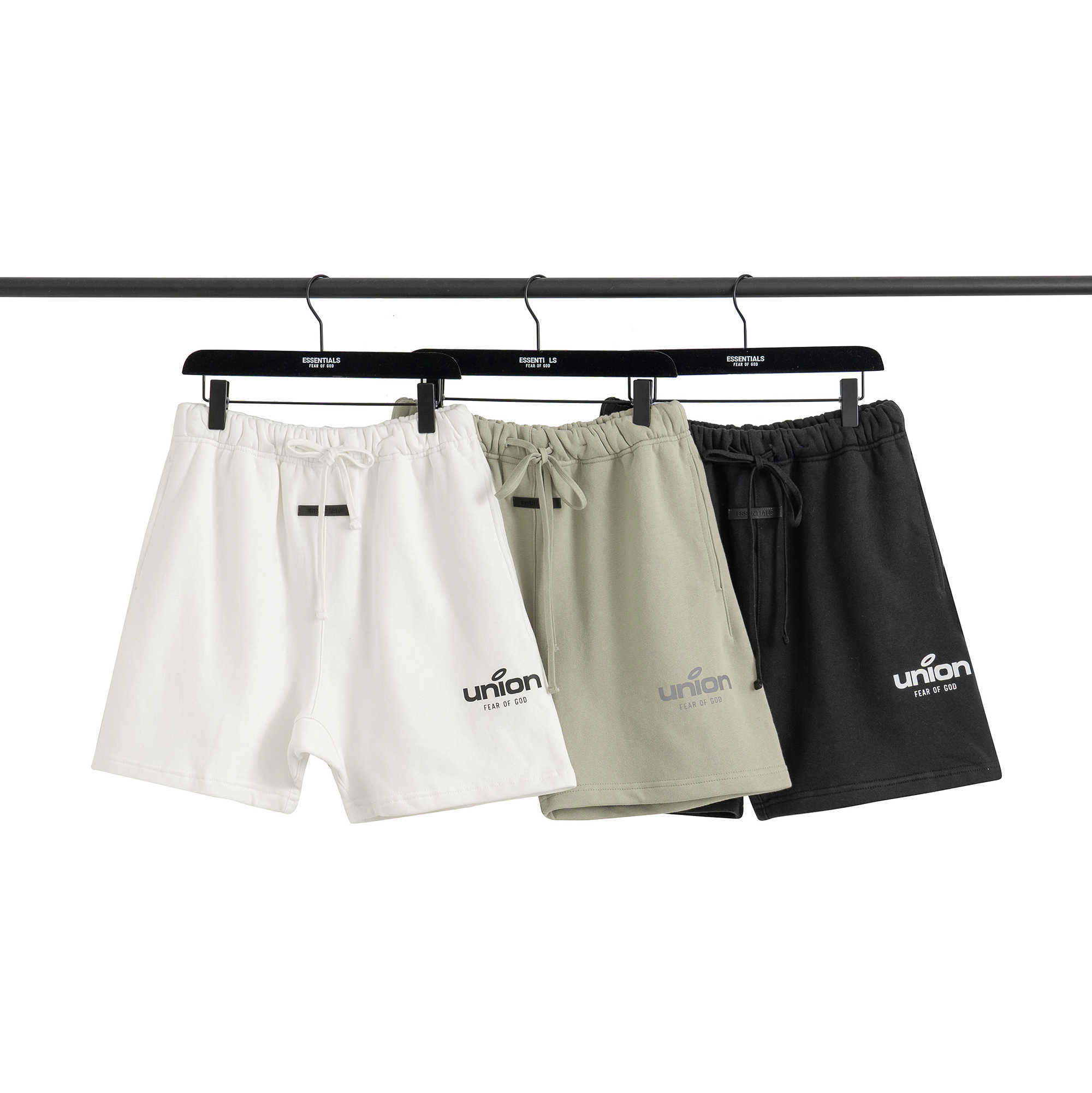 ESS shorts Luxury Mens Designer FOG ESSEN UNION co branded American fashion brand loose fitting men's five point shorts pants casual short, Union co branded shorts white
ESS shorts Luxury Mens Designer FOG ESSEN UNION co branded American fashion brand loose fitting men's five point shorts pants casual short, Union co branded shorts white