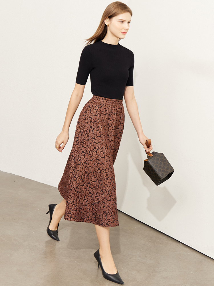 Skirts AMII Minimalism A-line Skirts Women Autumn Slim Vintage Jacquard Classic French Style Midi Skirts 230417