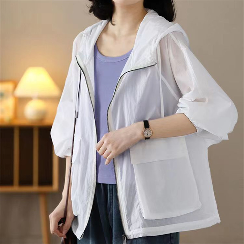 Women's Jackets Women Sun Protection Clothing Summer Thin Hooded Jackets Korean Loose Sunscreen Coat UV-Proof Outerwear Female G2567 230417