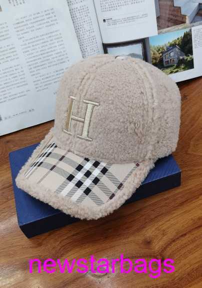 Original edition Designer Herms Hat for sale Autumn hat Women's warm winter embroidery baseball cap Korean version fashionable plush with a small face QPBE, Pink10
Original edition Designer Herms Hat for sale Autumn hat Women's warm winter embroidery baseball cap Korean version fashionable plush with a small face QPBE, Pink10