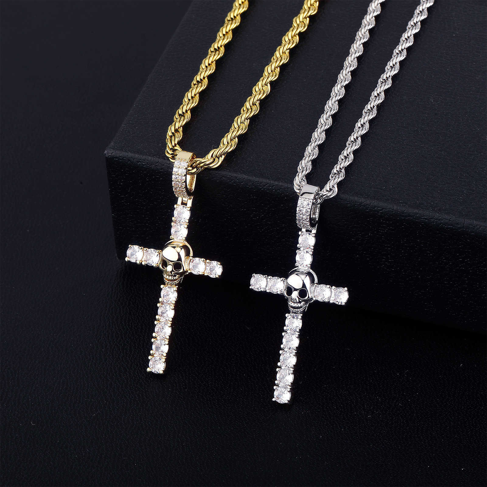 Hip Hop Style New Full Diamond Skeleton Cross Pendant Necklace for Guys Mens and Womens Punk Trend Iced Out CZ Stone Cubic Zirconia Hip Hop Jewelry Bi