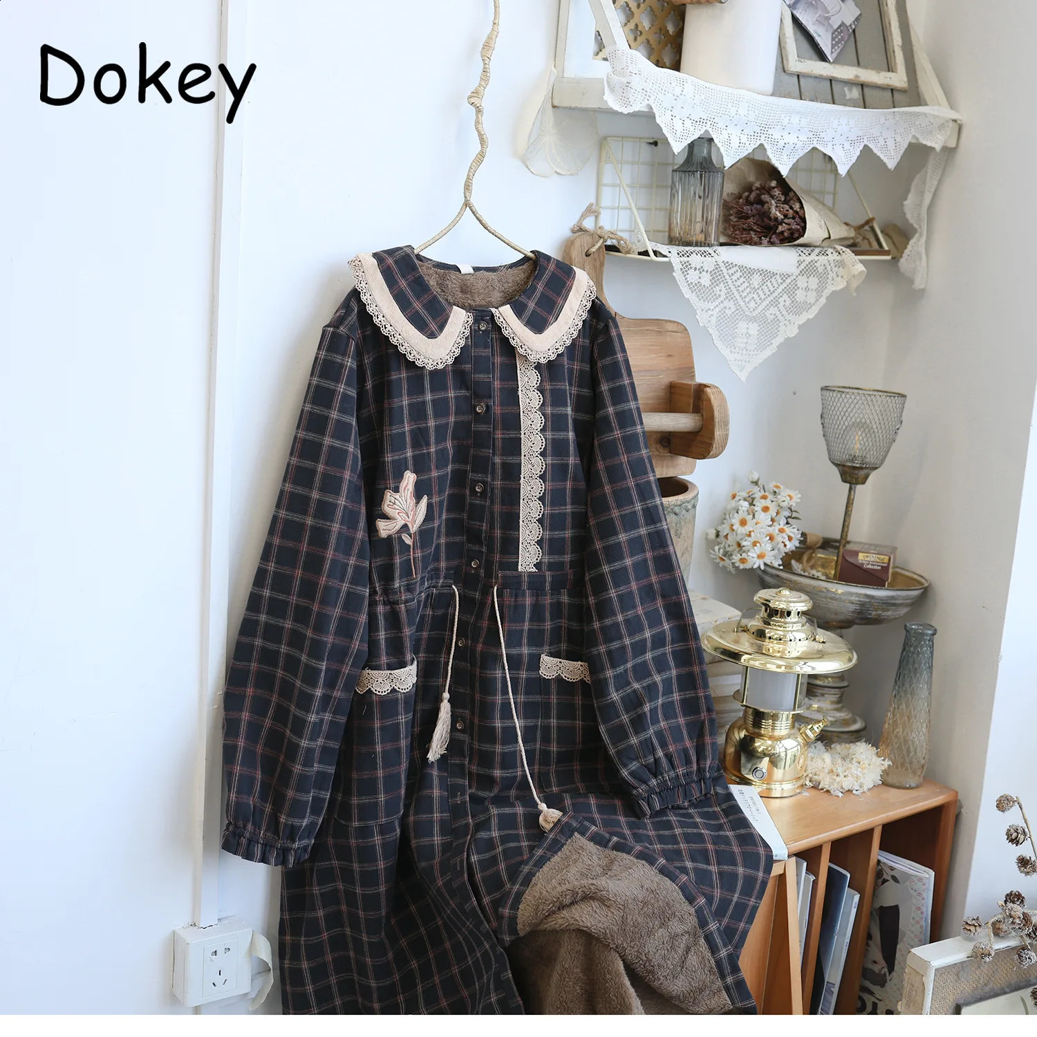 Women's Down Parka's Vintage Plaid Kawaii Parkas Winter Japanese Mori Girl Peter Pan Collar Long Fleece Jacket Thick Warm Cotton Padded Coat