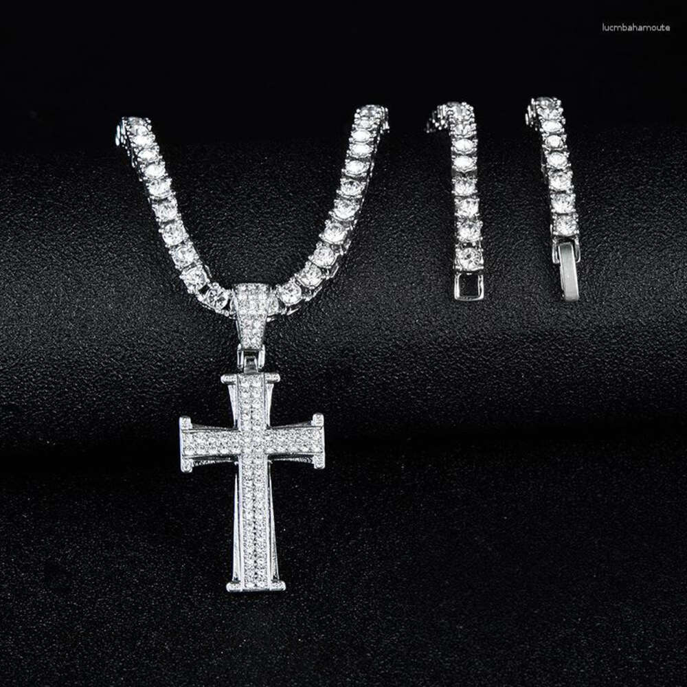Pendant Necklaces Hiphop Tainless Steel Necklace For Men Women Lover's Gold And Rose Color Chain Cross Small Religious Jewelry