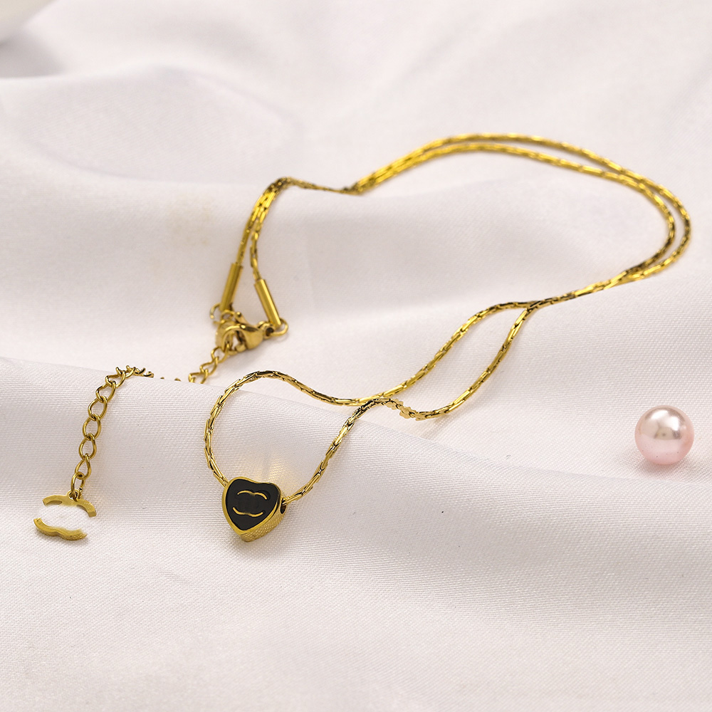 Mixed Luxury Designer Double Letter Pendant Necklaces 18K Gold Plated Crysatl Pearl Rhinestone Sweater Necklace for Women Lady Wedding Party Jewerlry Accessories
Mixed Luxury Designer Double Letter Pendant Necklaces 18K Gold Plated Crysatl Pearl Rhinestone Sweater Necklace for Women Lady Wedding Party Jewerlry Accessories