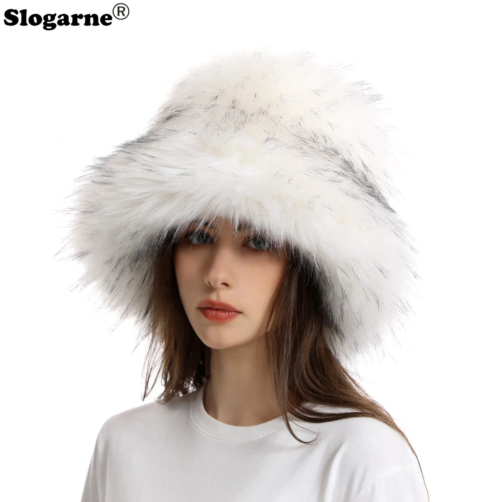 Wide Brim Hats Bucket Girls Winter Faux Raccon Big Basin Fur Hat Female Warm Raccoon for Europe United States Free Drop 231117