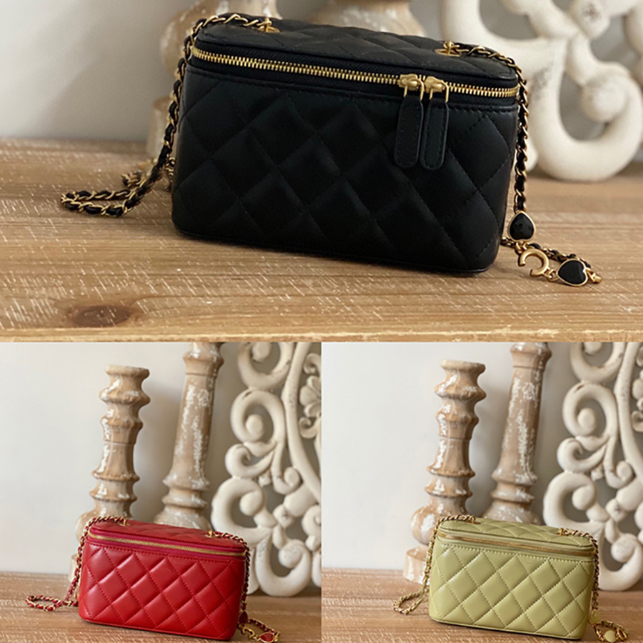 Designer Cosmetic Bags Luxury Shoulder Bags 1:1 Quality Lambskin Crossbody Bag 17CM With Box MC207
Designer Cosmetic Bags Luxury Shoulder Bags 1:1 Quality Lambskin Crossbody Bag 17CM With Box MC207