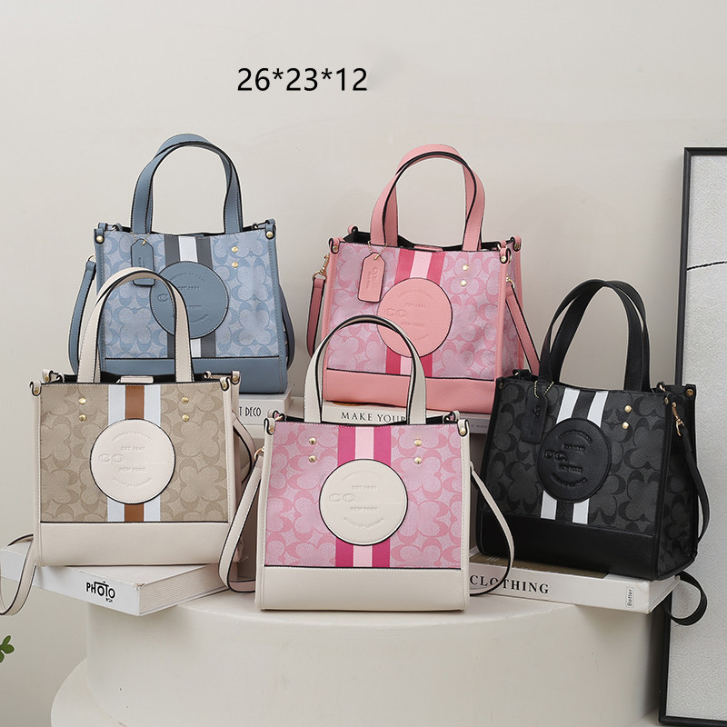 luxurys woman chain tote bag Purses wallet women men card holder coch Designer handbags backpack crossbody bags newc23, 17
luxurys woman chain tote bag Purses wallet women men card holder coch Designer handbags backpack crossbody bags newc23, 17