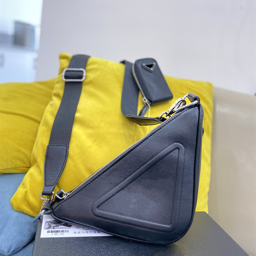 Oversize Designer Bags Nylon Mens Womens Luxurys Shoulder Bag Letters Fashion Crossbody Real Leather Nylon Canvas Tote with Box, Yellow
Oversize Designer Bags Nylon Mens Womens Luxurys Shoulder Bag Letters Fashion Crossbody Real Leather Nylon Canvas Tote with Box, Yellow