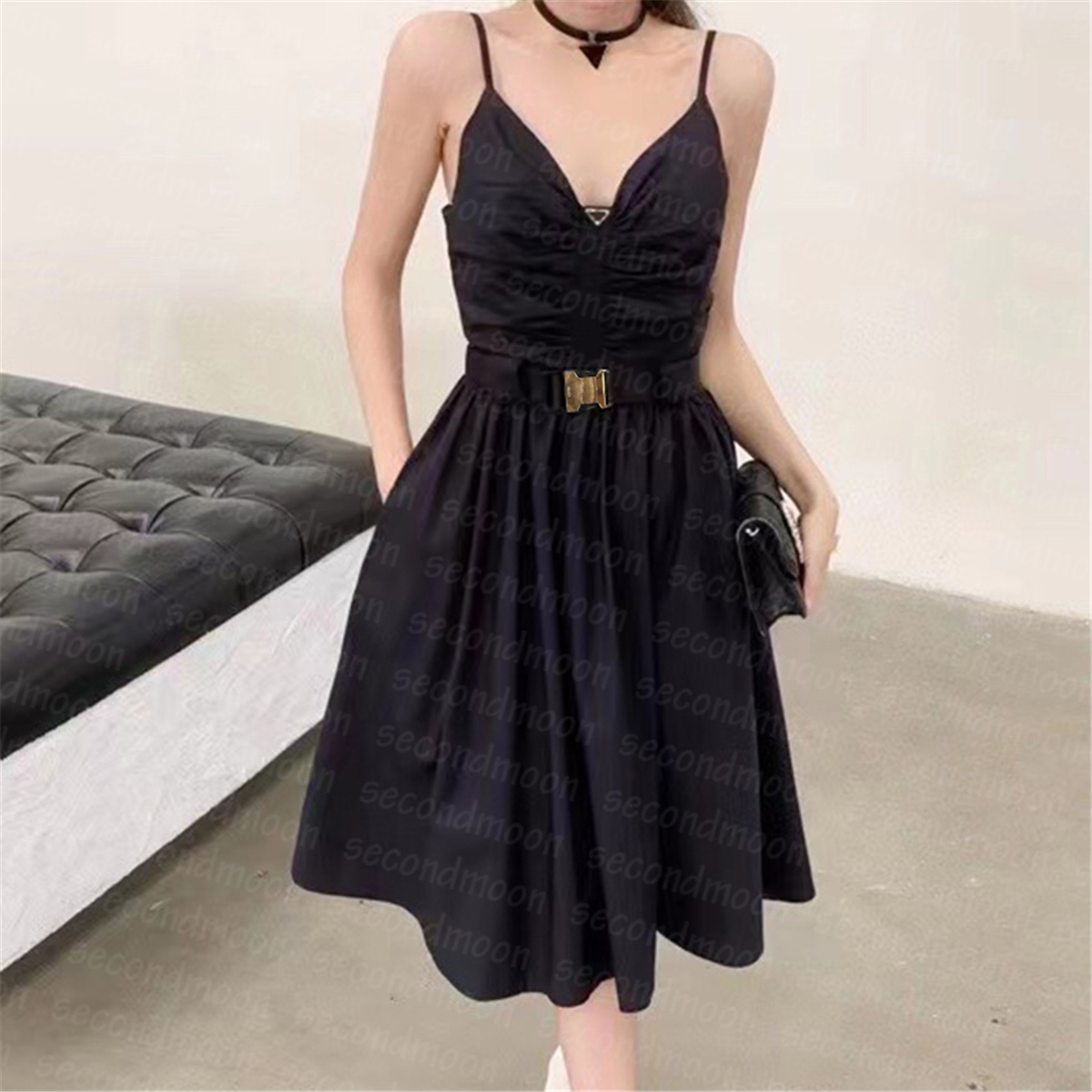 Sexy V Neck Dress Womens Designer Dresses Metal Badge Party Dress Summer Party Dresses with Belt, Black
Sexy V Neck Dress Womens Designer Dresses Metal Badge Party Dress Summer Party Dresses with Belt, Black