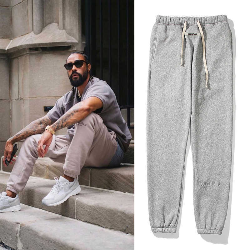 ESS Pant Luxury Mens Designer FEARs OF GOD double thread embroidery drawstring casual corset with Velvet Pants ESSEN fog pants for men, Camel
ESS Pant Luxury Mens Designer FEARs OF GOD double thread embroidery drawstring casual corset with Velvet Pants ESSEN fog pants for men, Camel
