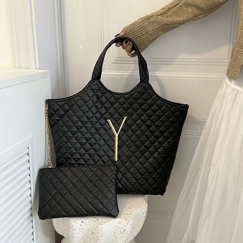 Luxury Designer handbags Icare Maxi Bag fashion rhombic lambskin Purse Shoulder Large Tote 22.8inch for woman Beach Travel shopping bags, White
Luxury Designer handbags Icare Maxi Bag fashion rhombic lambskin Purse Shoulder Large Tote 22.8inch for woman Beach Travel shopping bags, White
