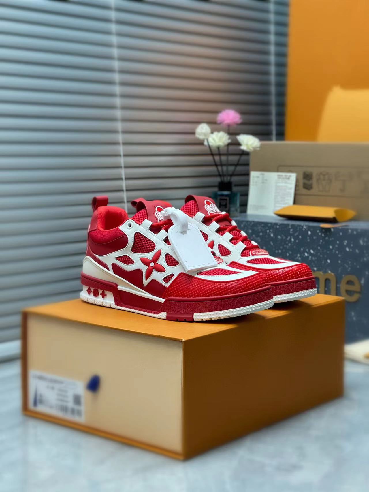 2024 Skate Sk8 Sneakers Designer Trainer Sneaker Casual Shoes Runner Shoe Outdor Leather Flower Ruuing Fashion Classic Women Men Shoes Size 35-45