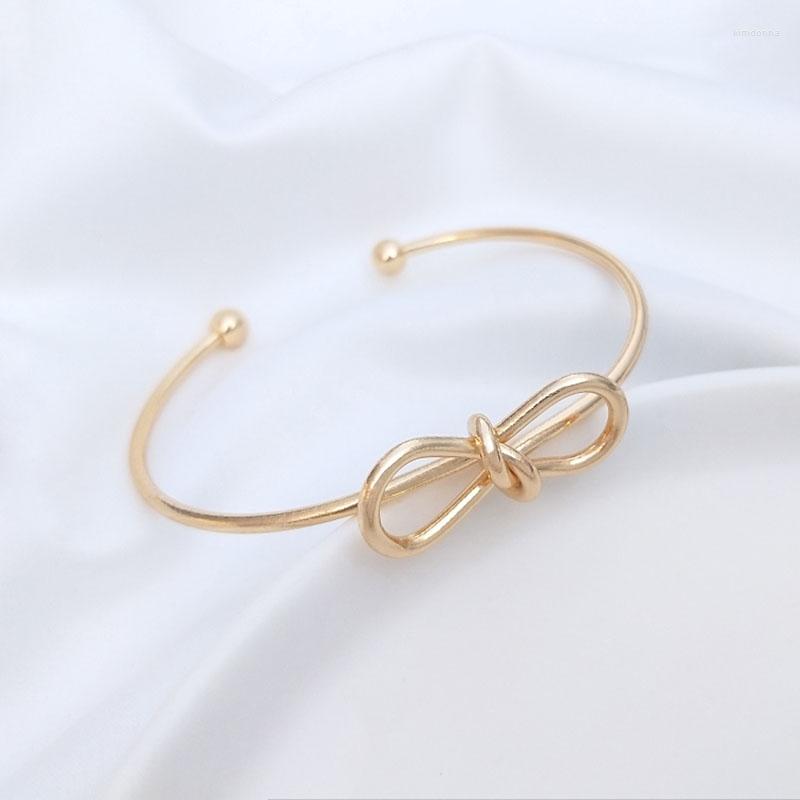 Bangle 1Pcs 14K Bow Knot Bracelet For Women Men Lover Wife Alloy Bowtie Couple Jewelry Accessories Supplies 
Bangle 1Pcs 14K Bow Knot Bracelet For Women Men Lover Wife Alloy Bowtie Couple Jewelry Accessories Supplies