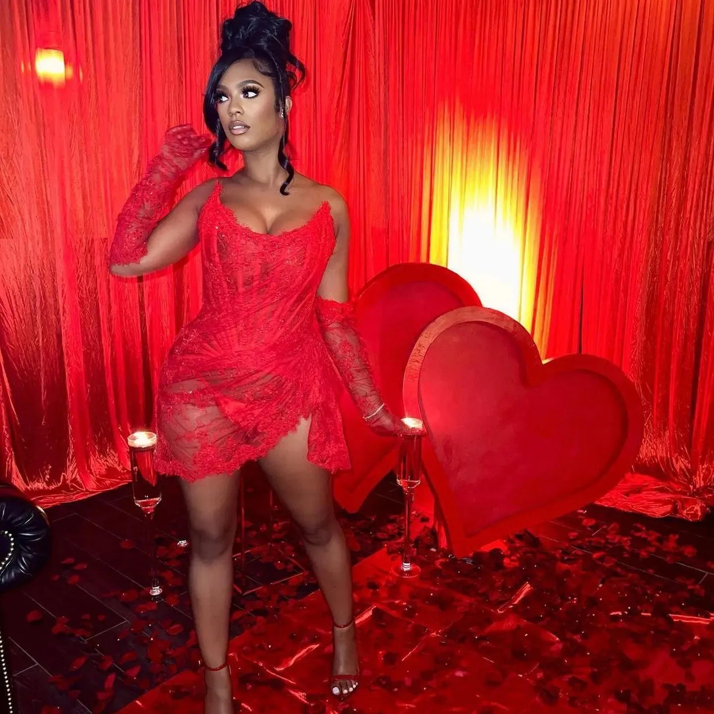 Sexy Red See Thru Short Lace Prom Dress 2024 Birthday Cocktail Party Dresses Corset Strapless Asymmetrical Mini Homecoming Gowns Robe De Soiree Custom