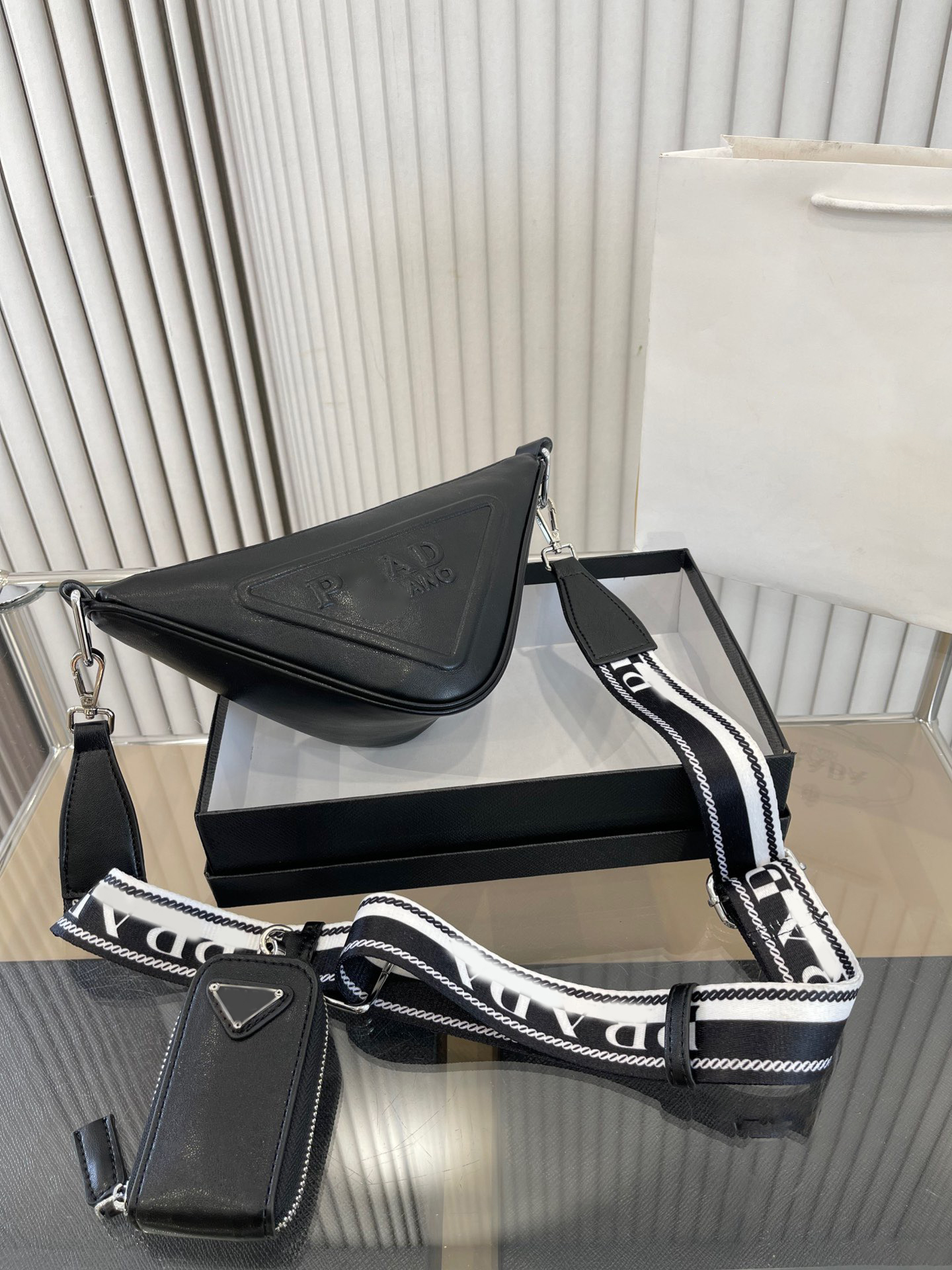 Prad 2 piece bag 5A quality man womens Luxurys Designers bags handbags hobo purses lady handbag crossbody shoulder channel totes fashion Wallet bag, #2 white
Prad 2 piece bag 5A quality man womens Luxurys Designers bags handbags hobo purses lady handbag crossbody shoulder channel totes fashion Wallet bag, #2 white