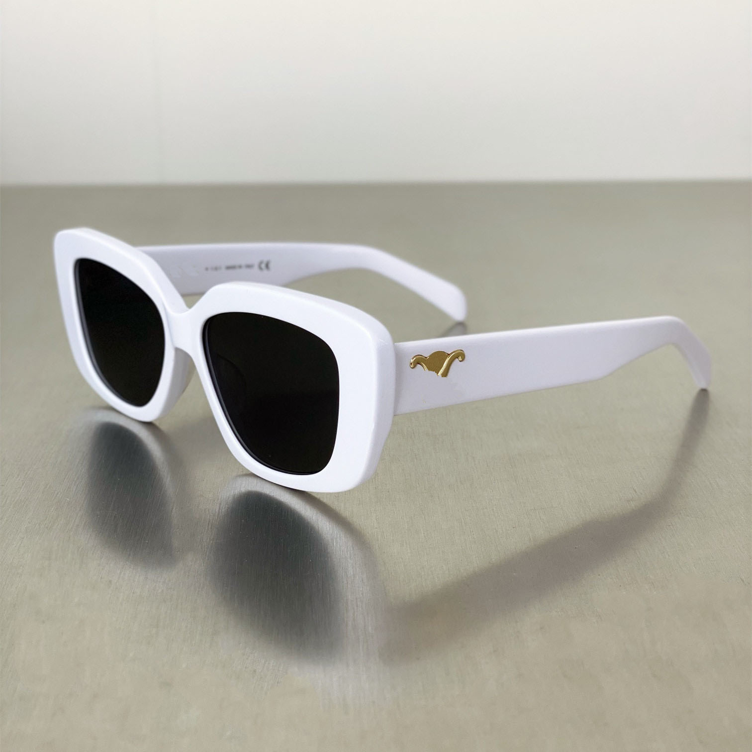 66s Sunglasses 2023 New Fashion Retro Cat's Eye Sunglasses for Women Ce's Arc De Triomphe Oval French High Street
66s Sunglasses 2023 New Fashion Retro Cat's Eye Sunglasses for Women Ce's Arc De Triomphe Oval French High Street