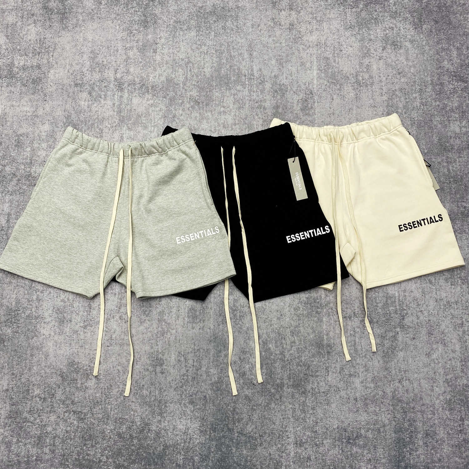 ESS shorts Luxury Mens Designer FEARs OF GOD FOG double line ESSEN high street cropped cotton shorts casual short, Gray
ESS shorts Luxury Mens Designer FEARs OF GOD FOG double line ESSEN high street cropped cotton shorts casual short, Gray