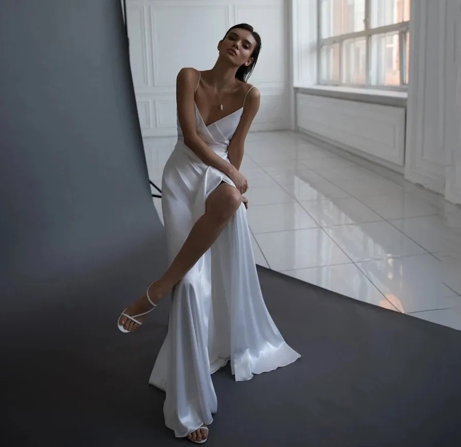 2024 Simple A Line Satin Wedding Dress For Women V Neck Spaghetti Straps Bridal Gown Sexy High Split Backless Vestido De Novia