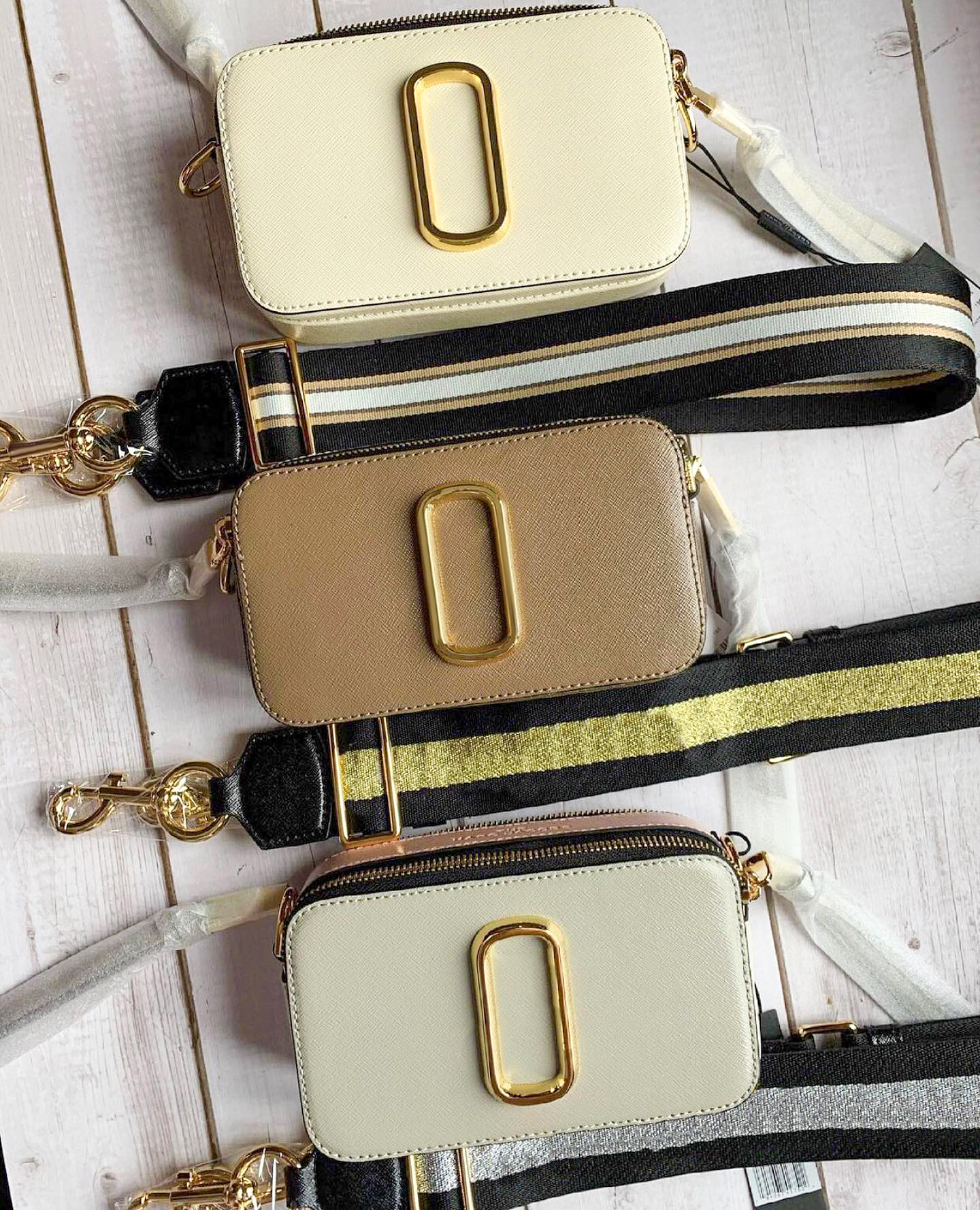Designer Genuine leather camera Clutch Bags Womens Mens marcjocobs cowhide baguette Shoulder crossbody bag Marc jocobs the tote zipper cosmetic mini Underarm bags, Grey
Designer Genuine leather camera Clutch Bags Womens Mens marcjocobs cowhide baguette Shoulder crossbody bag Marc jocobs the tote zipper cosmetic mini Underarm bags, Grey