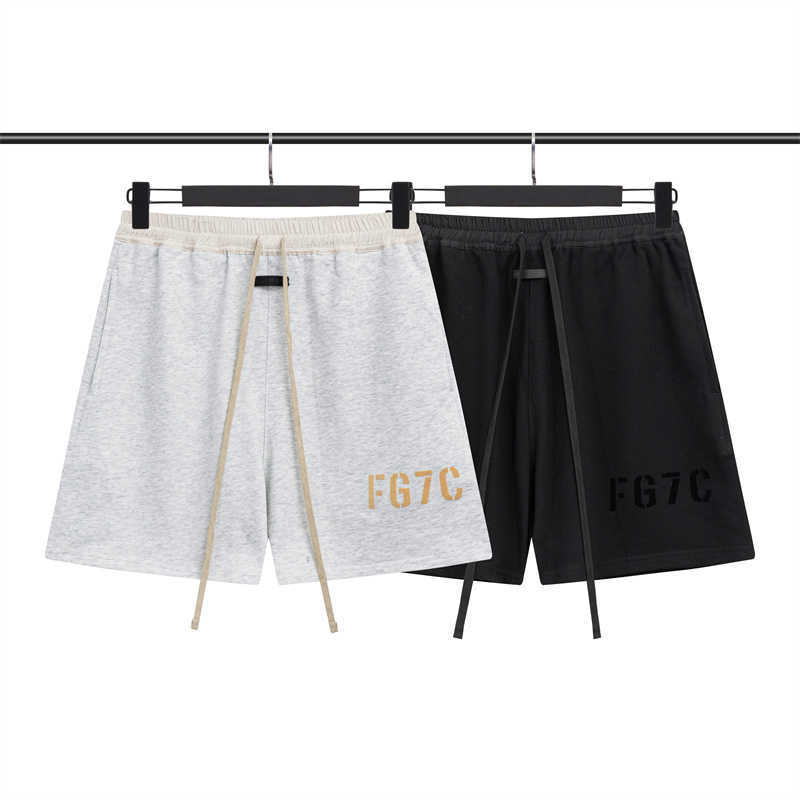 ESS shorts Luxury Mens Designer FOG FEARs OF GOD FG7C Season 7 Drawstring Letter Mens Womens Loose Couple Casual 5/4 Shorts Trend casual short, Black
ESS shorts Luxury Mens Designer FOG FEARs OF GOD FG7C Season 7 Drawstring Letter Mens Womens Loose Couple Casual 5/4 Shorts Trend casual short, Black
