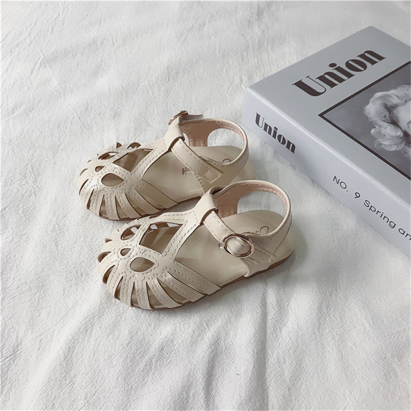 Sandals Baby Summer Shoes 1-6 Years Baby Girls Cut-outs Beach Sandals First Walkers Toddler Kids Soft Sole Princess Dress Shoes 21-30 230417